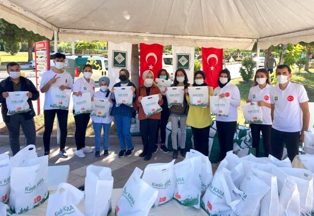 Osmaniye Belediyesi hizmet tanıtım standı açtı